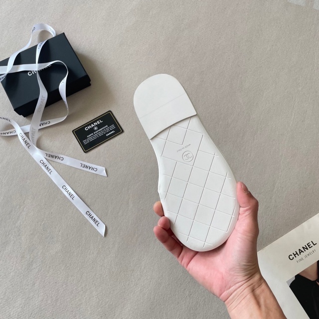 Luxury Fashion Women Camellia Beach Flip Flops
