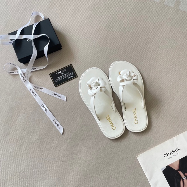 Luxury Fashion Women Camellia Beach Flip Flops