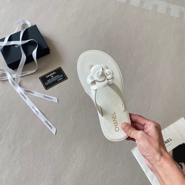 Luxury Fashion Women Camellia Beach Flip Flops