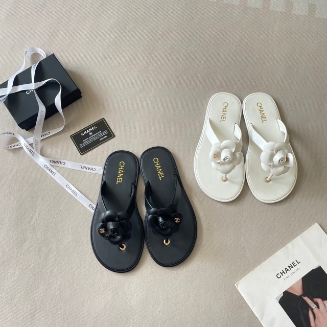 Luxury Fashion Women Camellia Beach Flip Flops