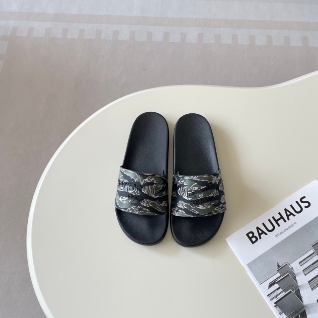 Fashion Couple Casual Slippers