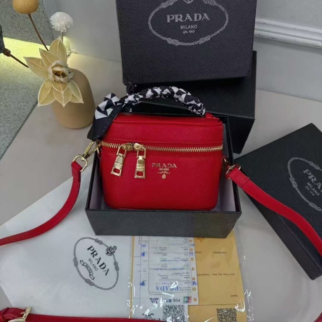 Fashion Leather Crossbody Makeup Bags