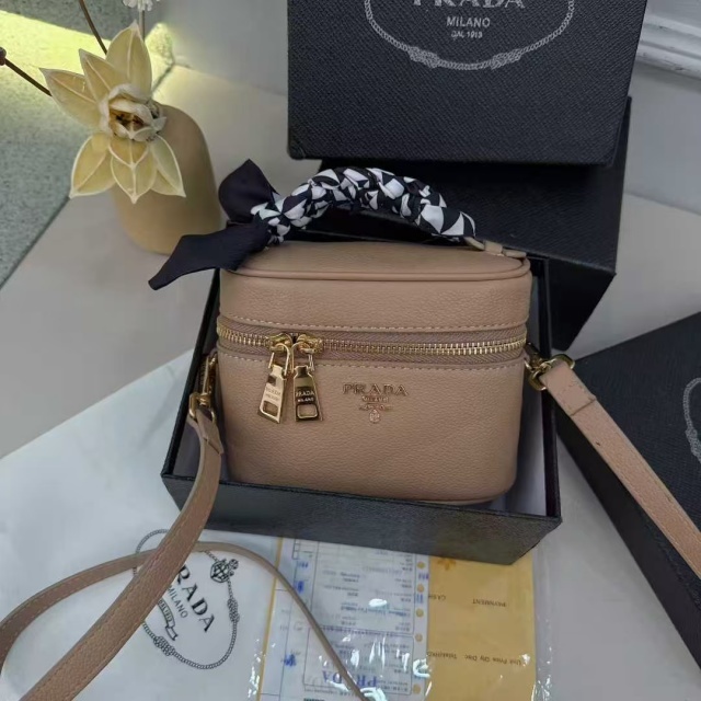 Fashion Leather Crossbody Makeup Bags
