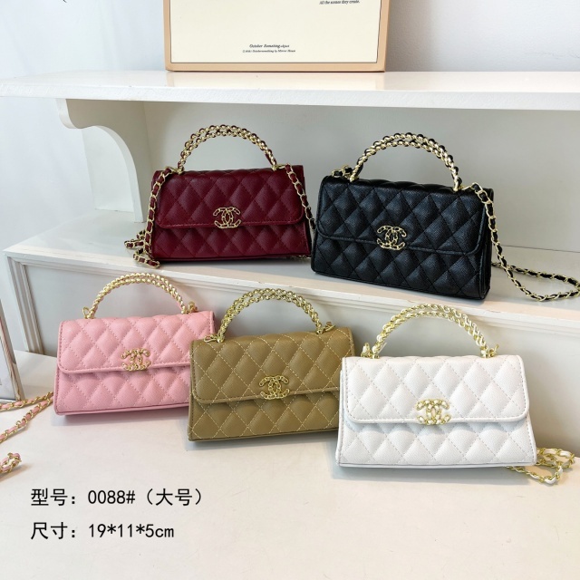 Metal Logo Fashion Chained Messenger Bags