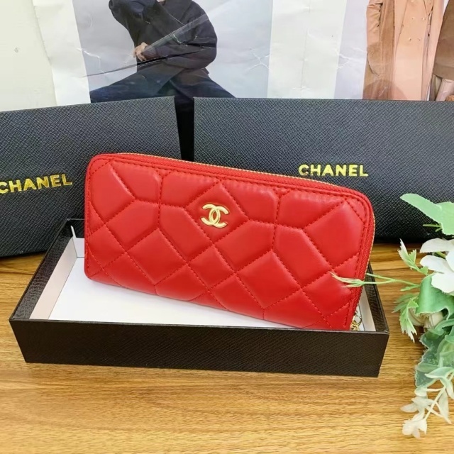 Metal Logo Fashion Leather Wallets