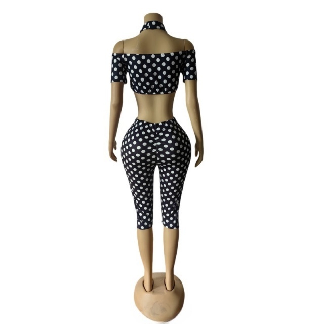 Printed Strapless Crop Top Knee-length Pant Set  with Headscarf