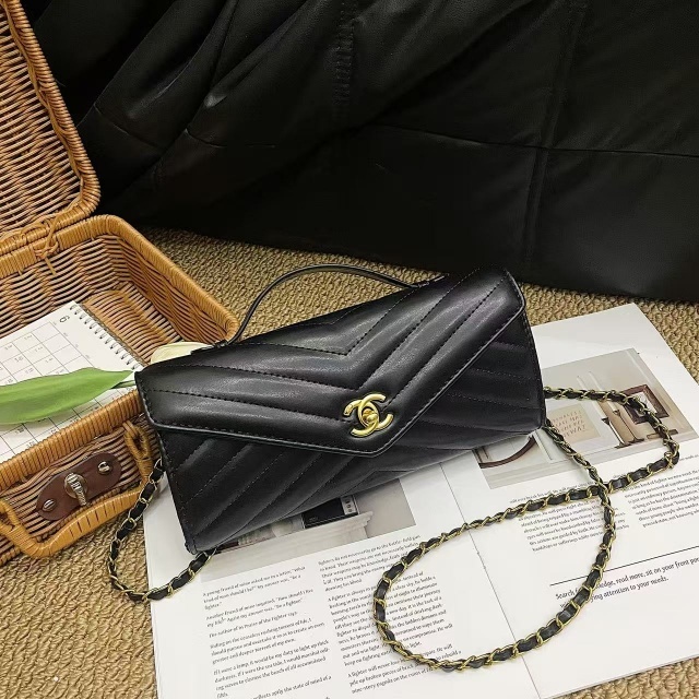 Chained Leather Fashion Messenger Bags