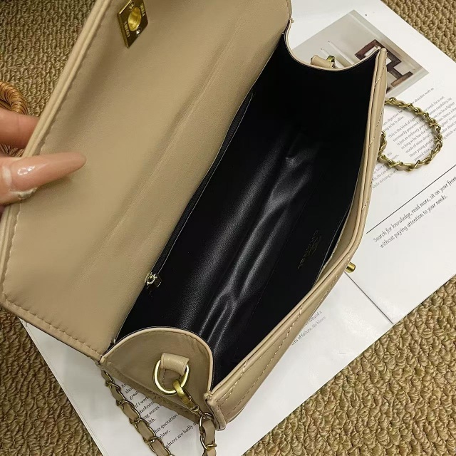 Chained Leather Fashion Messenger Bags
