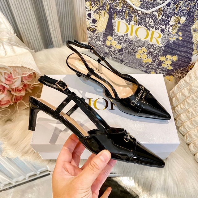 Fashion Pointed Toe Women Luxury Sandals