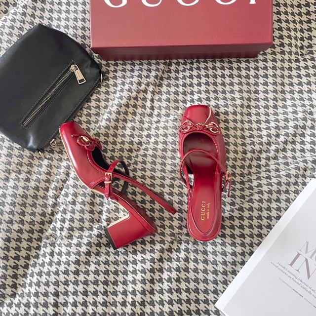 Luxury Fashion Women Casual Chunky Sandals