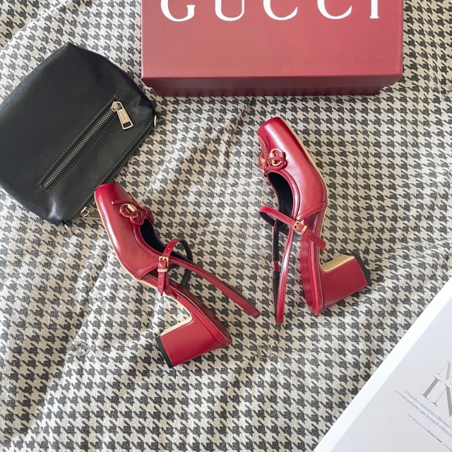 Luxury Fashion Women Casual Chunky Sandals