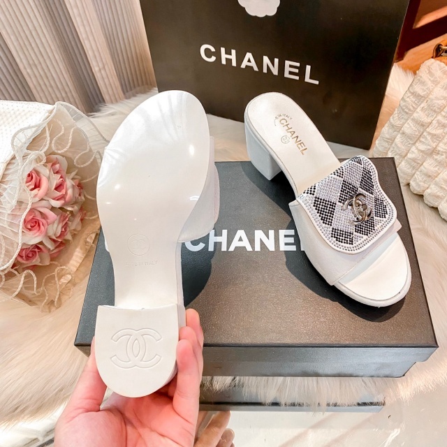 Luxury Fashion Women Chunky Sandals