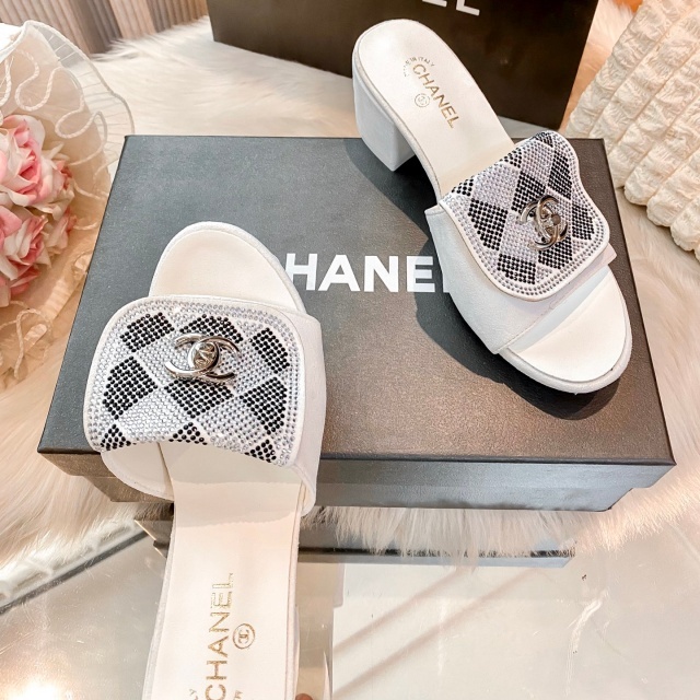 Luxury Fashion Women Chunky Sandals