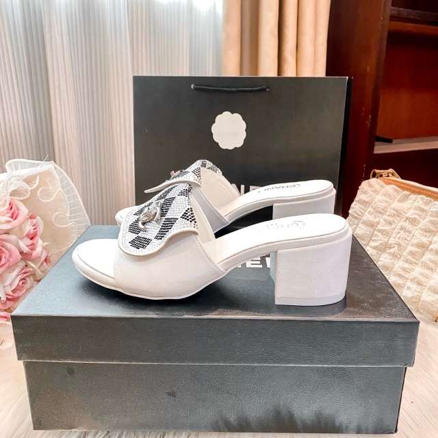 Luxury Fashion Women Chunky Sandals