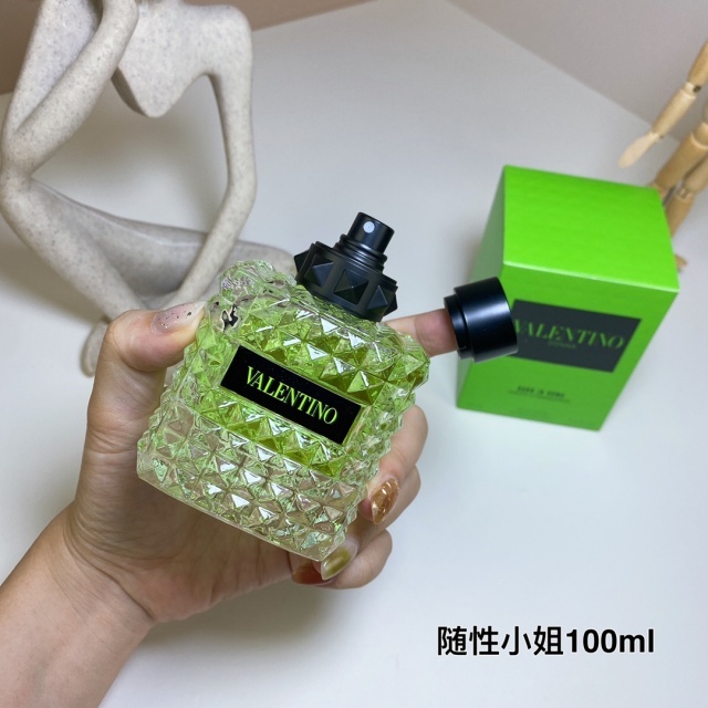 Donna Born in Roma Green Stravaganza Women Fragrance