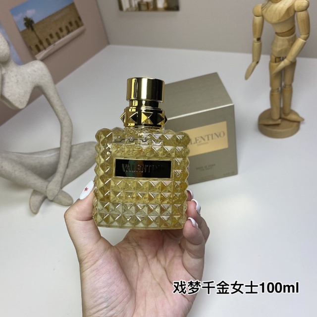 Donna Born In Roma The Gold Women Fragrance
