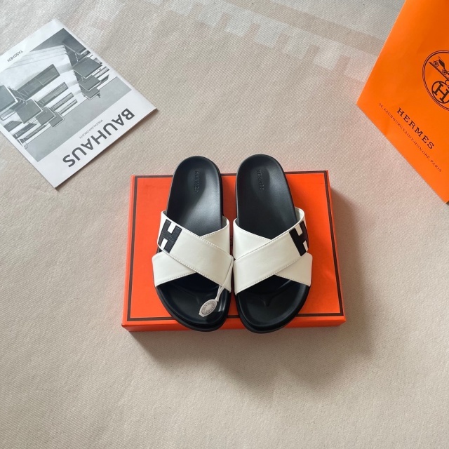 Fashion Crisscross Flat Sandals