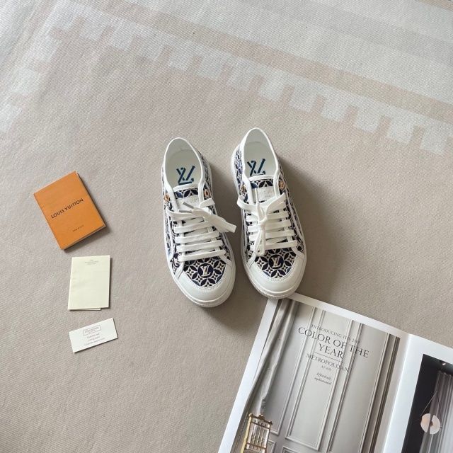 Luxury Fashion Design Women Casual Sneakers