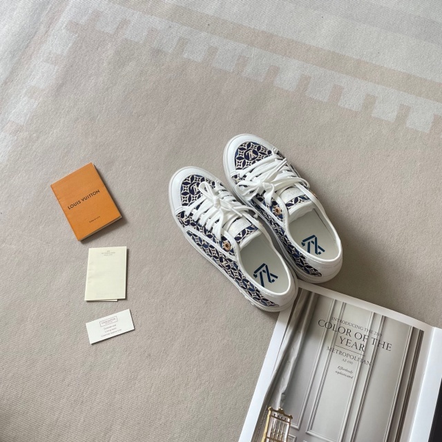 Luxury Fashion Design Women Casual Sneakers