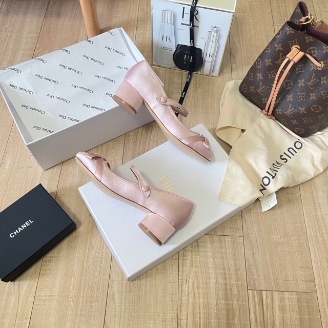 Luxury Fashion Satin Chunky Mary Jane Shoes
