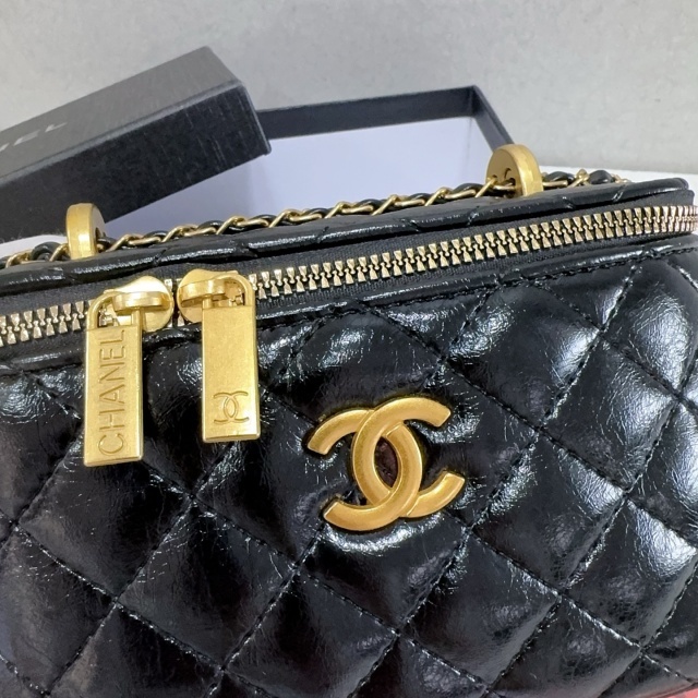 Metal Logo Fashion Leather Makeup Bags