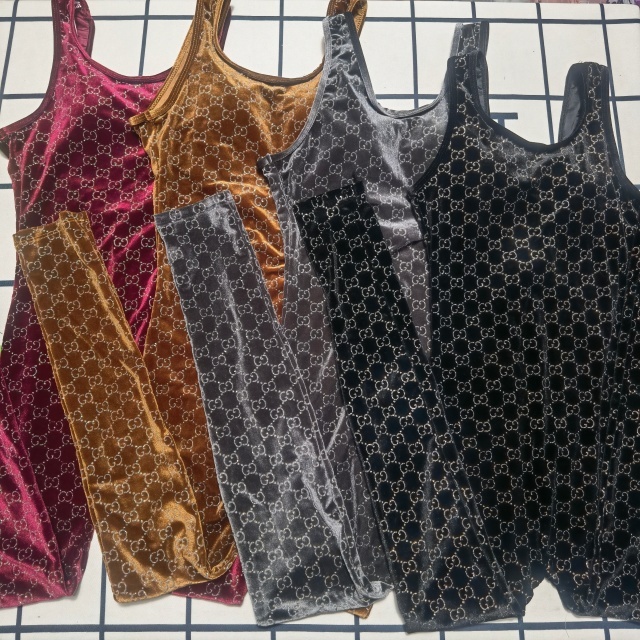 Fashion Velvet Sleeveless Jumpsuit