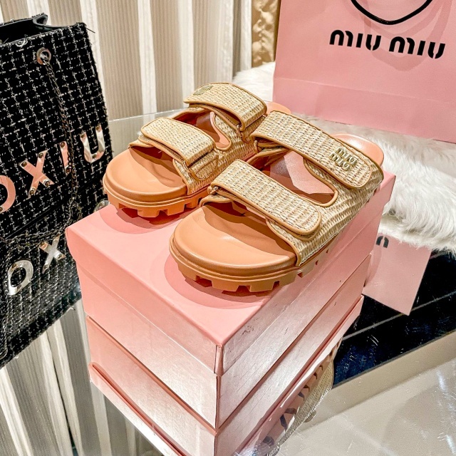 Luxury Fashion Women Velcro Flat Sandals