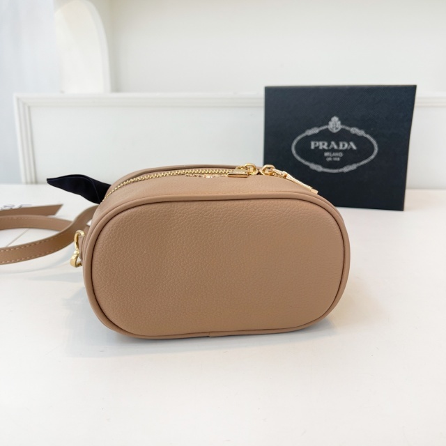 Fashion Logo Women Leather Crossbody Makeup Bags