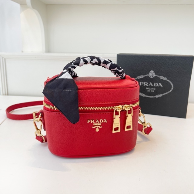 Fashion Logo Women Leather Crossbody Makeup Bags