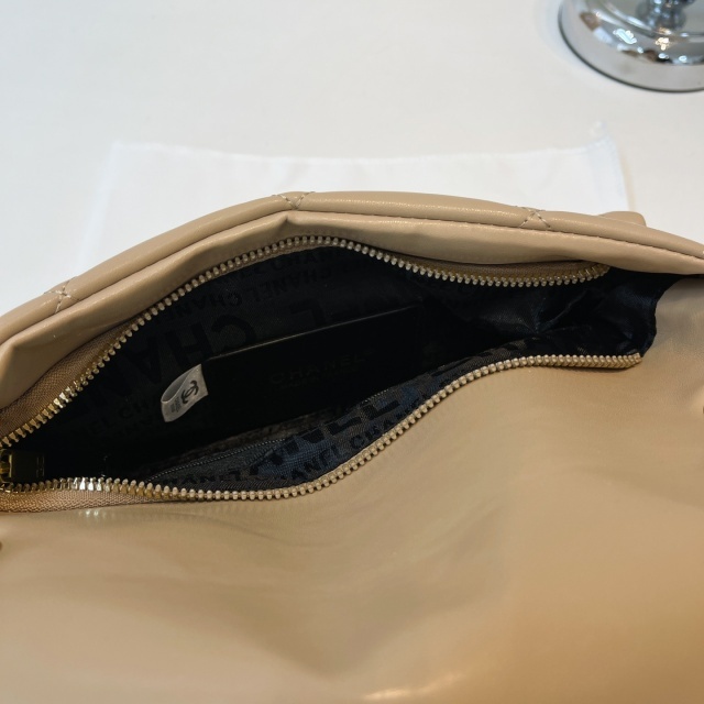 Metal Logo Leather Fashion Purses
