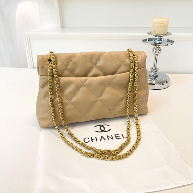 Metal Logo Leather Fashion Purses