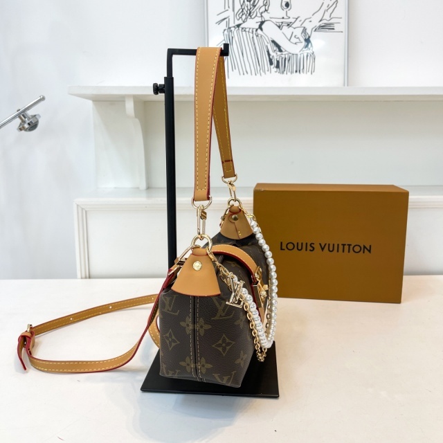 Pearl Fashion Leather Luxury Messenger Bags