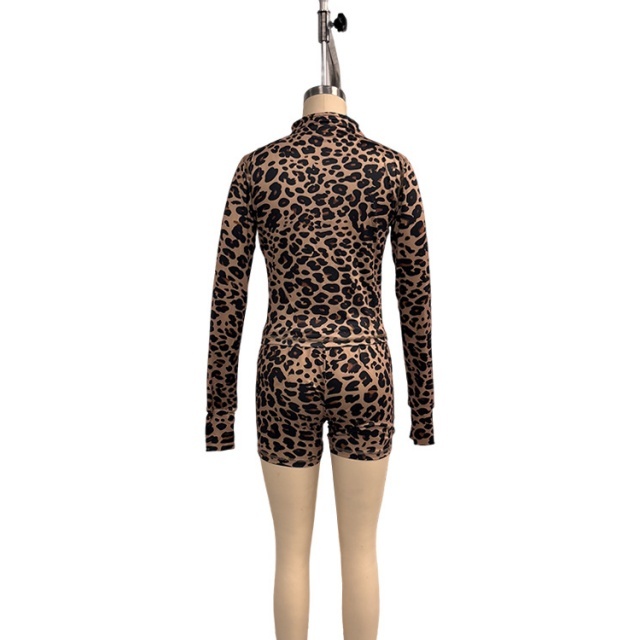 Leopard Printed Zipper Up Jacket Top Slim Fit Short Set