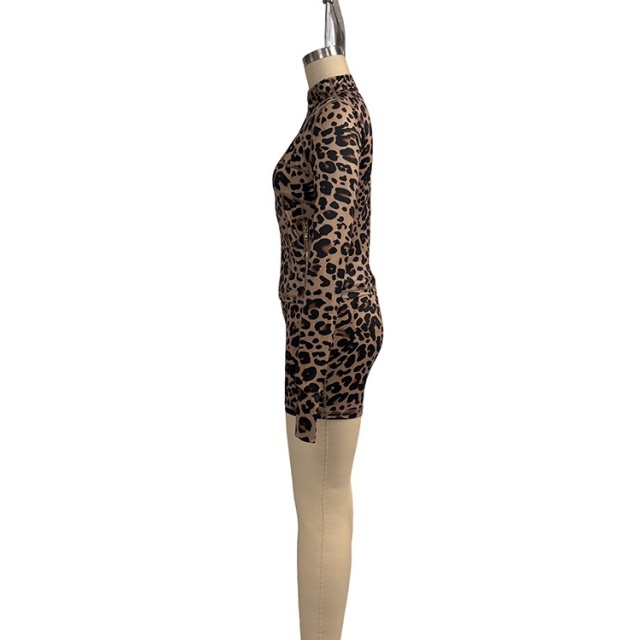 Leopard Printed Zipper Up Jacket Top Slim Fit Short Set