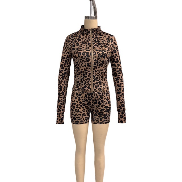 Leopard Printed Zipper Up Jacket Top Slim Fit Short Set