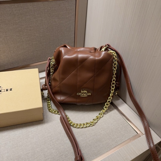 Metal Logo Fashion Leather Bucket Bags