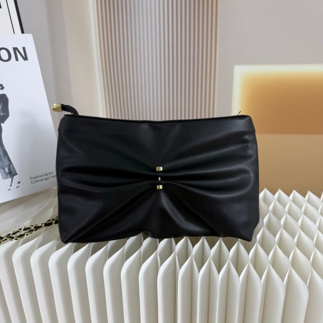 Pearl Fashion Leather Chained Messenger Bags