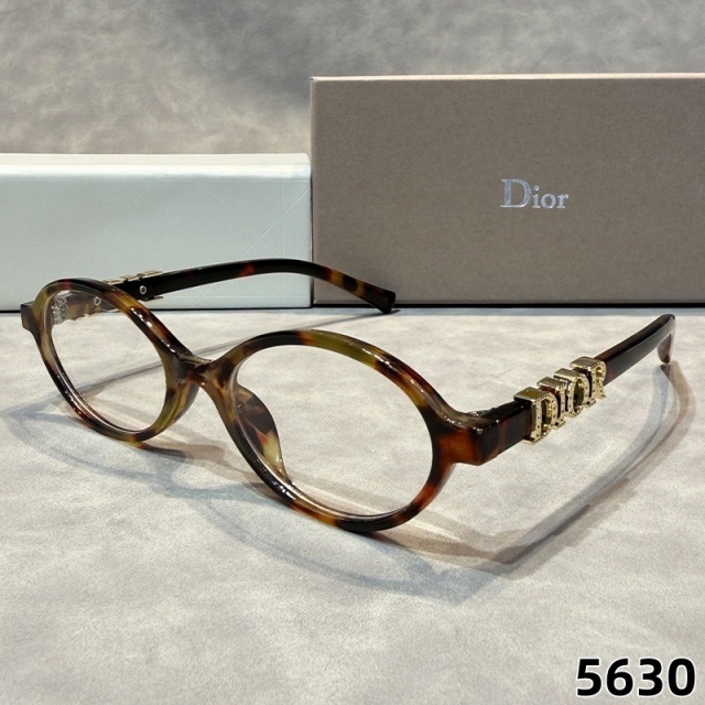 Small Oval Frame Vintage Style Glasses