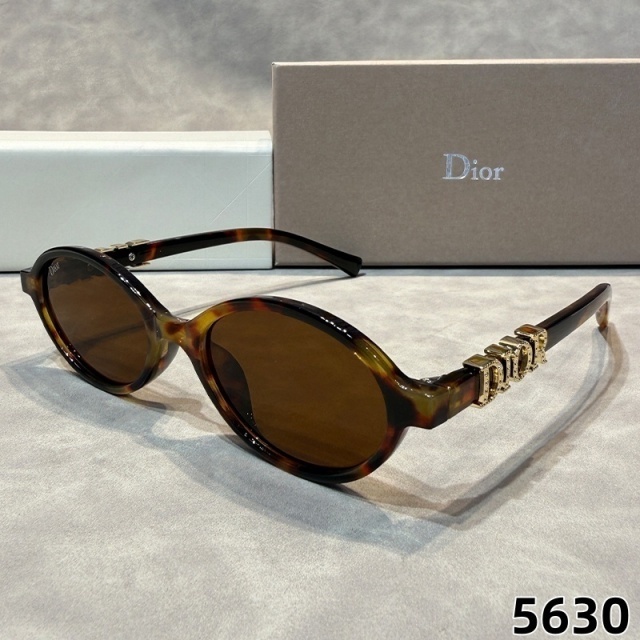 Small Oval Frame Vintage Style Glasses