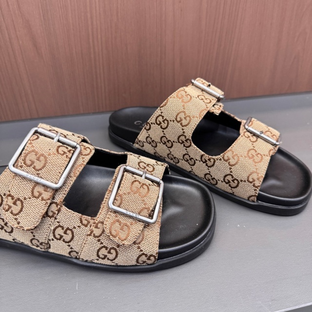 Luxury Fashion Buckle Strap Flat Sandals