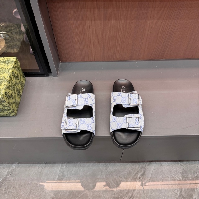 Luxury Fashion Buckle Strap Flat Sandals