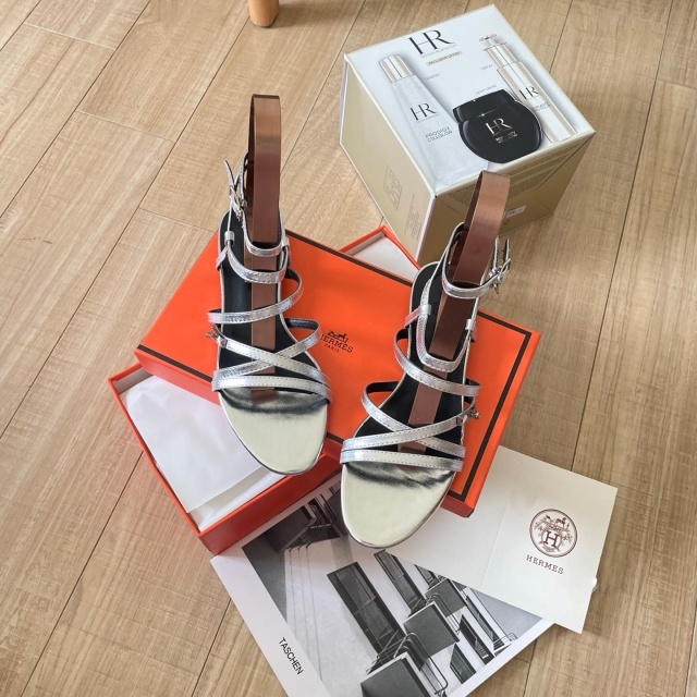 Luxury Fashion Women Sexy Hollow Out Flat Sandals