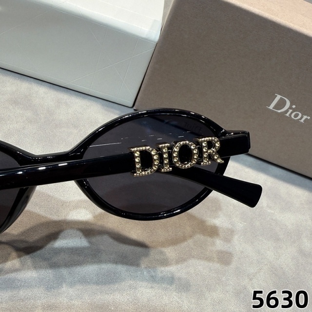 Small Oval Frame Vintage Style Glasses