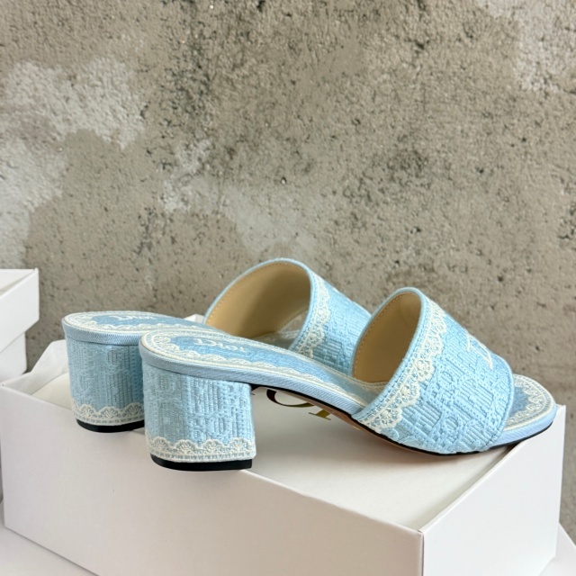 Fashion Embroidery Luxury Chunky Sandals