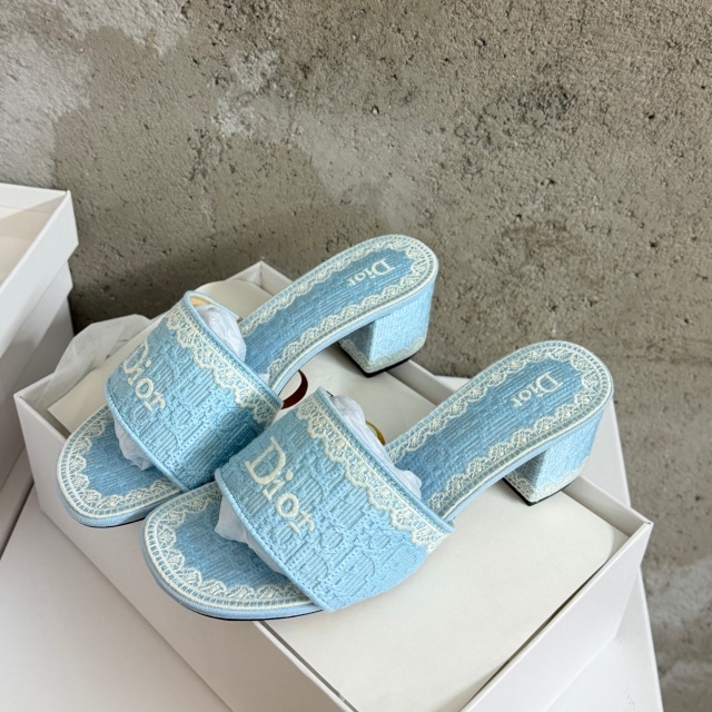 Fashion Embroidery Luxury Chunky Sandals