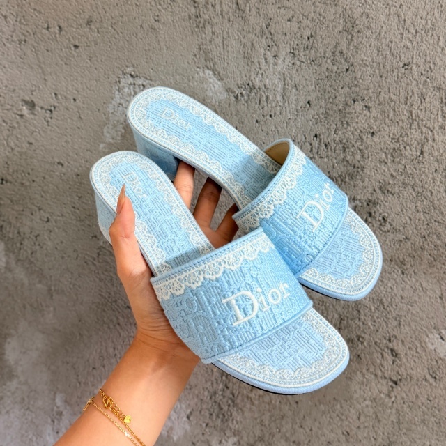 Fashion Embroidery Luxury Chunky Sandals