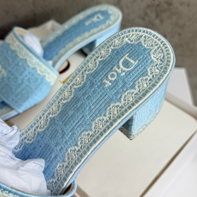 Fashion Embroidery Luxury Chunky Sandals