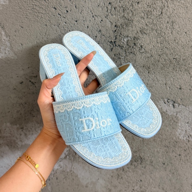 Fashion Embroidery Luxury Chunky Sandals