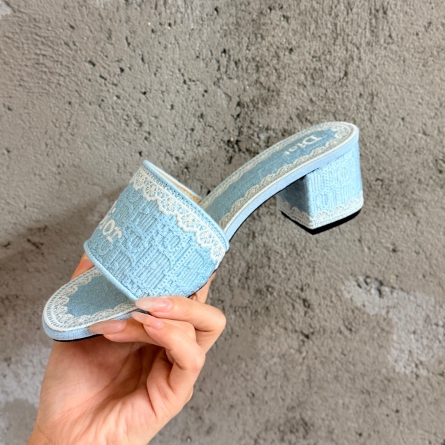 Fashion Embroidery Luxury Chunky Sandals