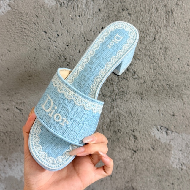 Fashion Embroidery Luxury Chunky Sandals